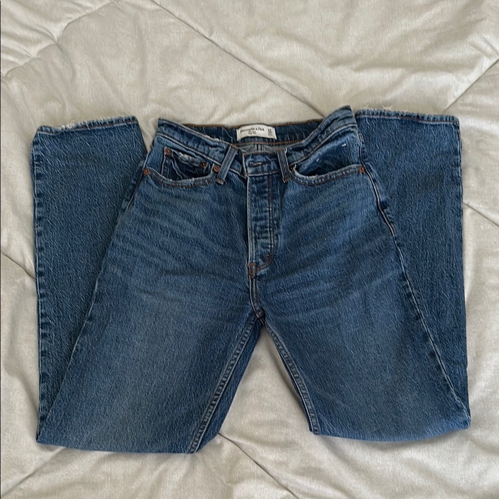 Abercrombie and Fitch The Dad High Rise Jeans